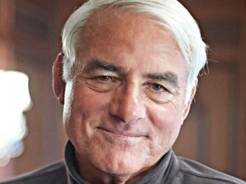 o ψυχίατρος Allen Frances