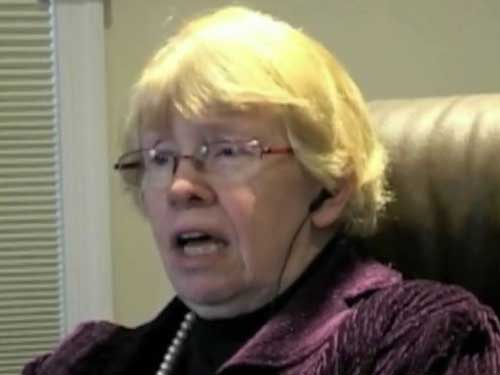 η οικογενειακή θεραπεύτρια Μόνικα Μακ Γκόλντρικ